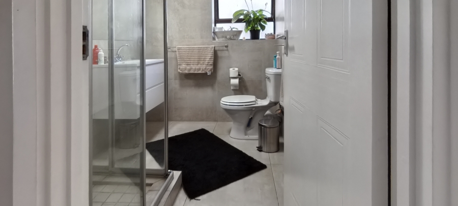 2 Bedroom Property for Sale in Hartenbos Central Western Cape